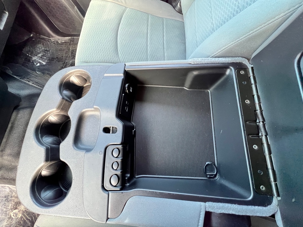 RAM 1500 Tradesman/Express Crew Cab SWB 2WD 2014