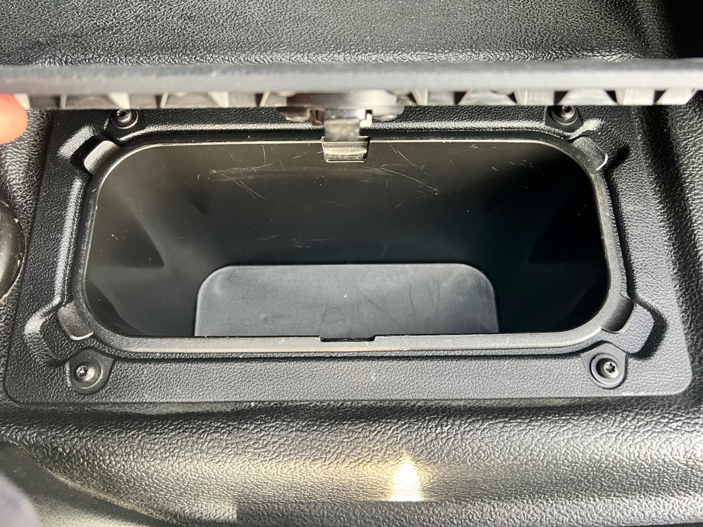 RAM 1500 Tradesman/Express Crew Cab SWB 2WD 2014