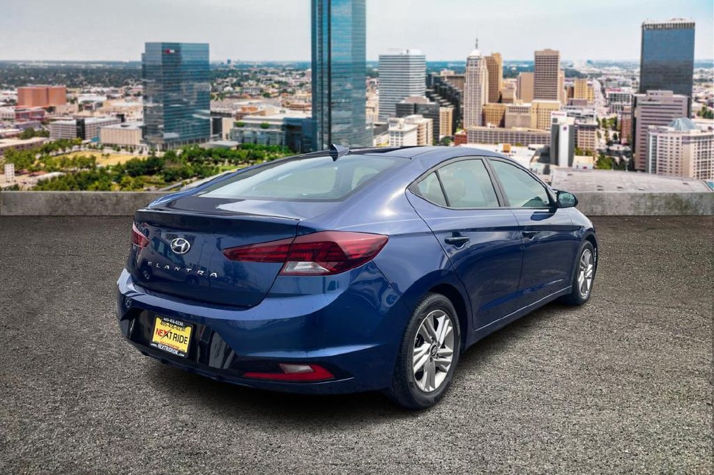 Hyundai Elantra Limited 2019