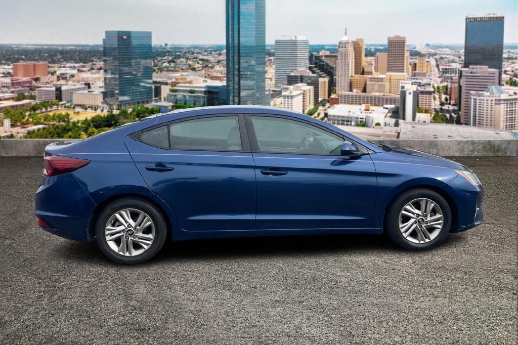 Hyundai Elantra Limited 2019