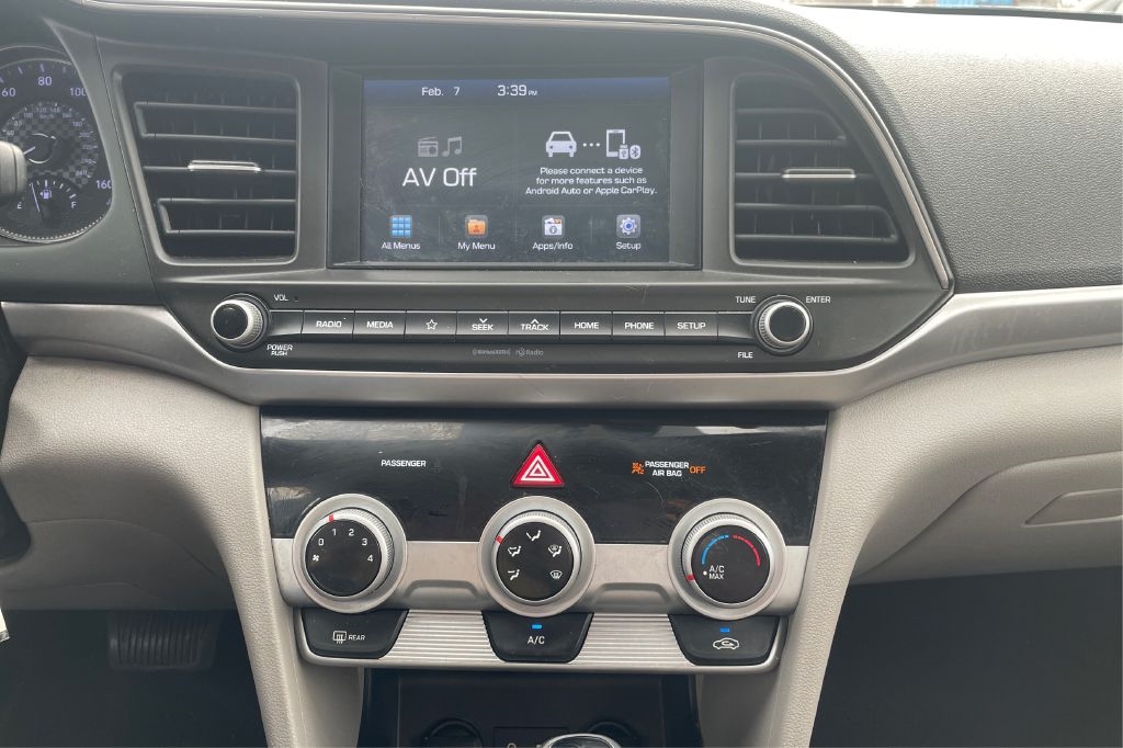 Hyundai Elantra Limited 2019