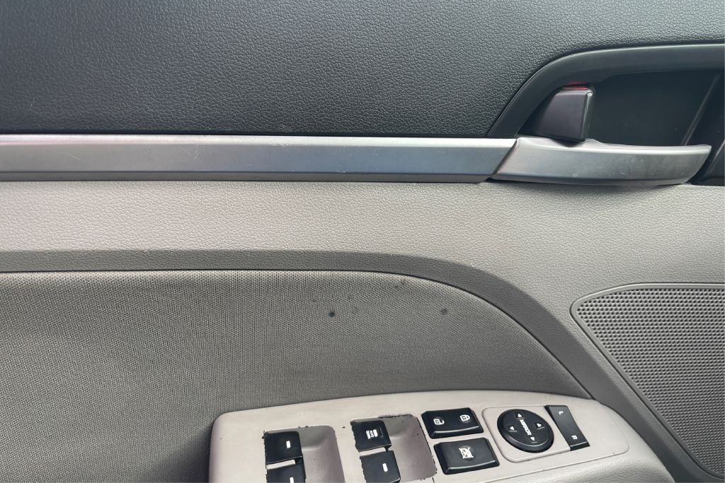 Hyundai Elantra Limited 2019