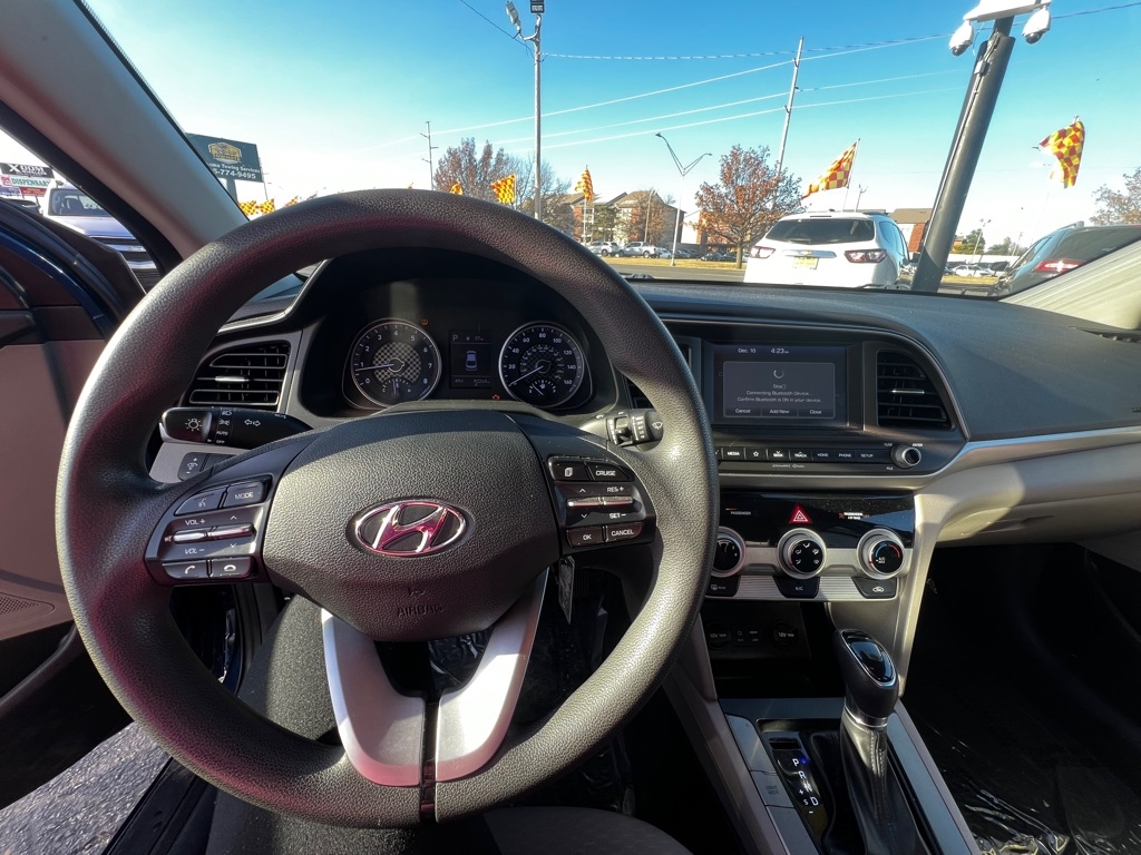 Hyundai Elantra Limited 2019