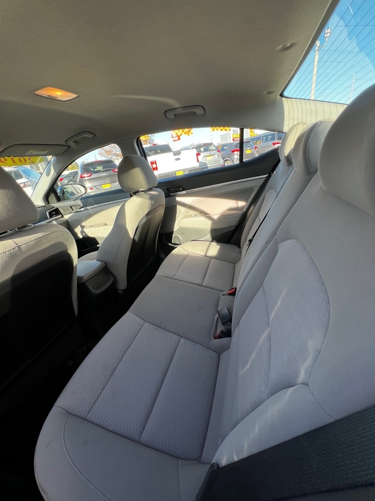 Hyundai Elantra Limited 2019