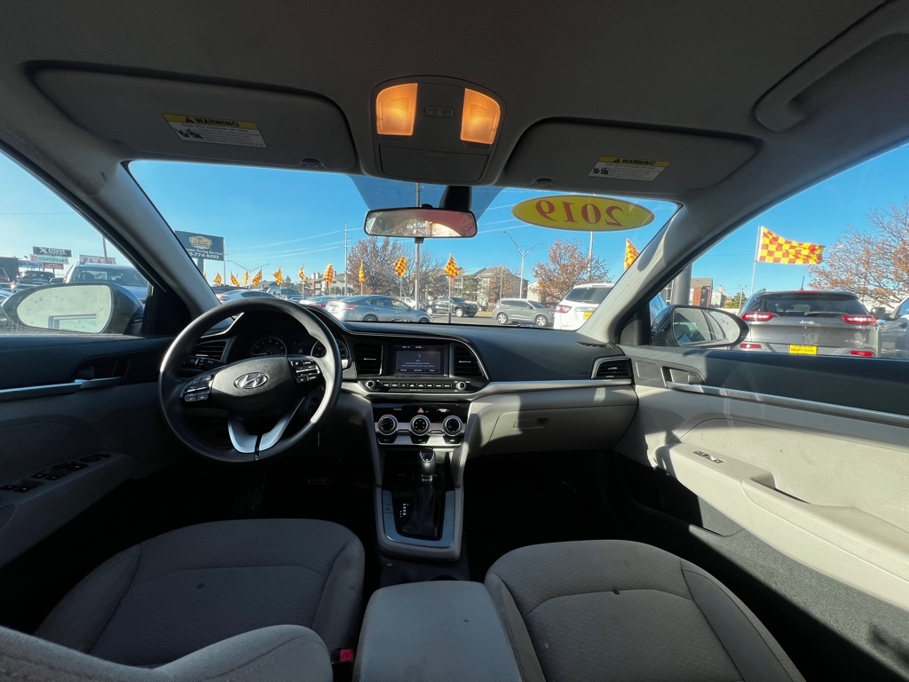 Hyundai Elantra Limited 2019