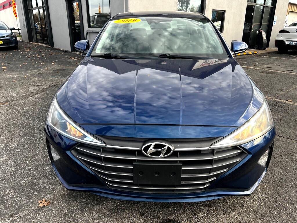 Hyundai Elantra Limited 2019