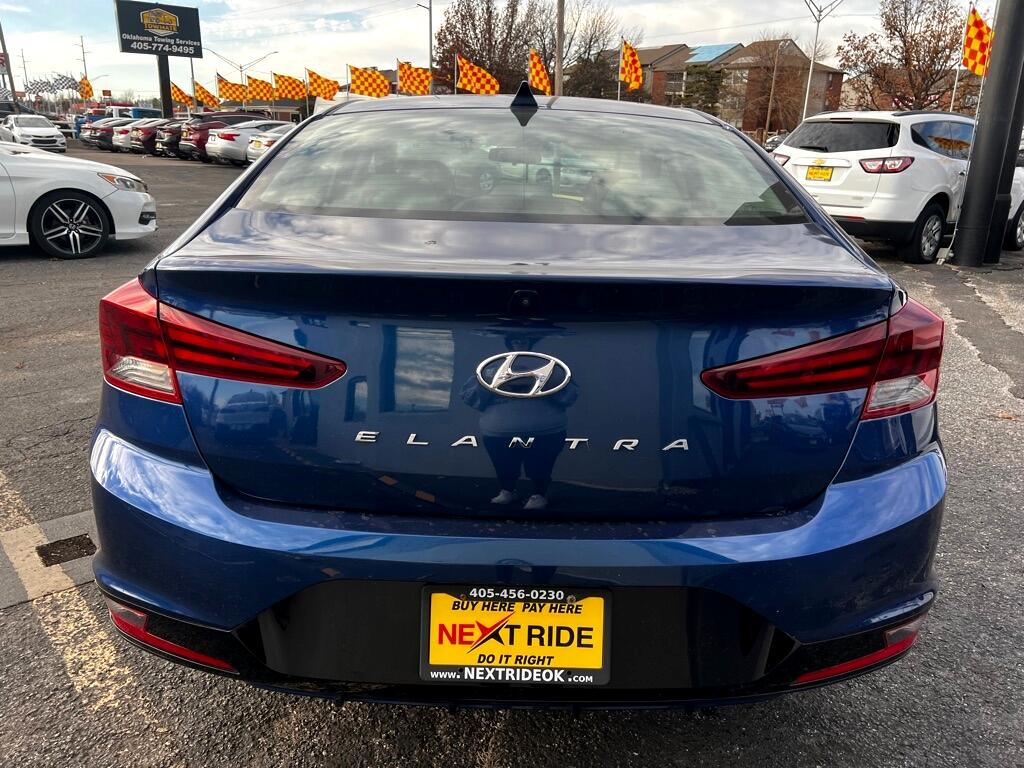 Hyundai Elantra Limited 2019