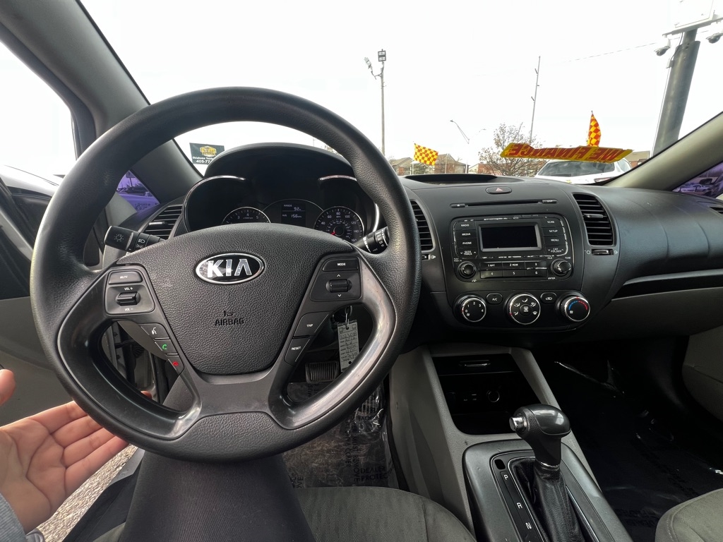 Kia Forte LX w/Popular Package 2016