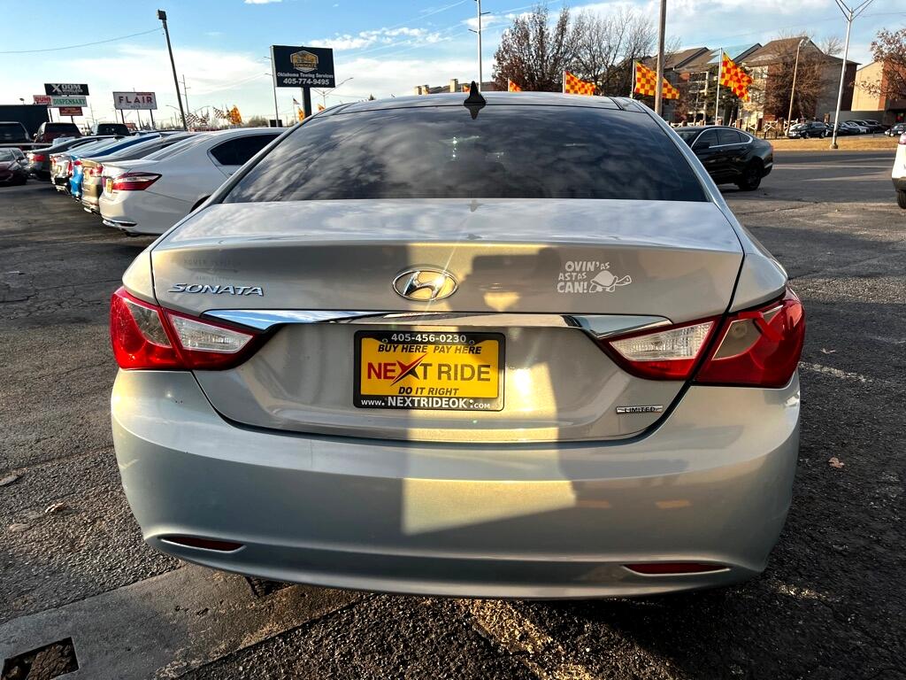 Hyundai Sonata SE Auto 2012