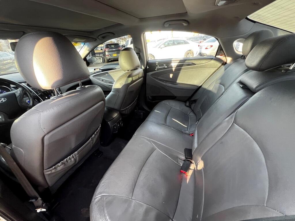 Hyundai Sonata SE Auto 2012