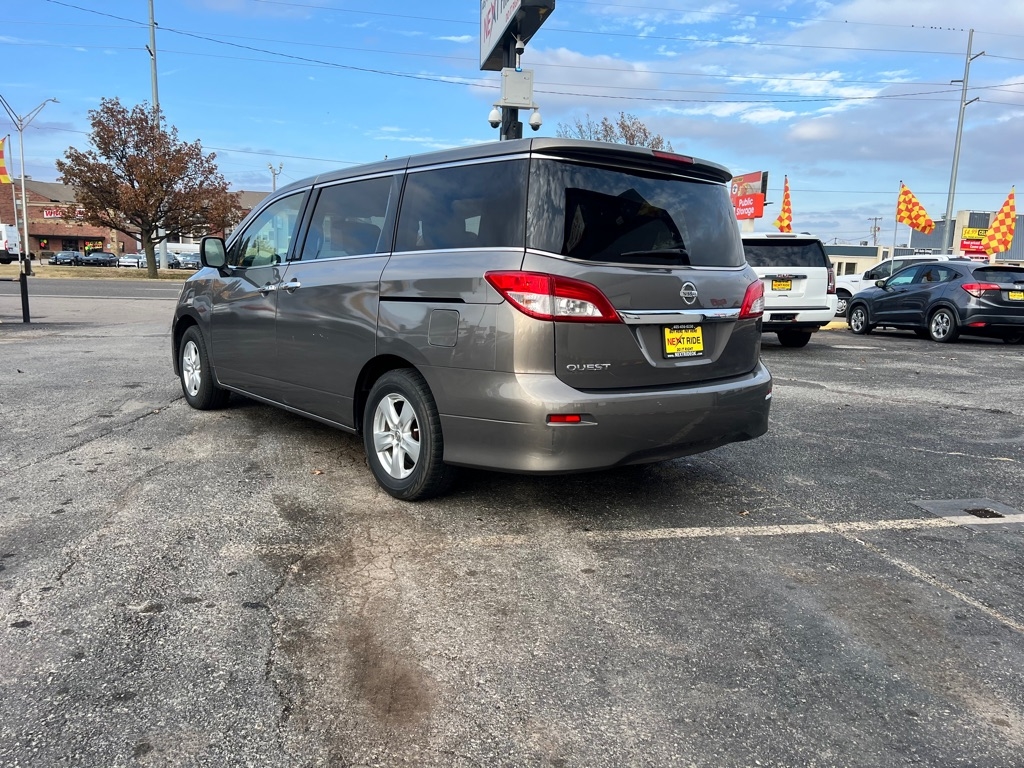 Nissan Quest S 2015