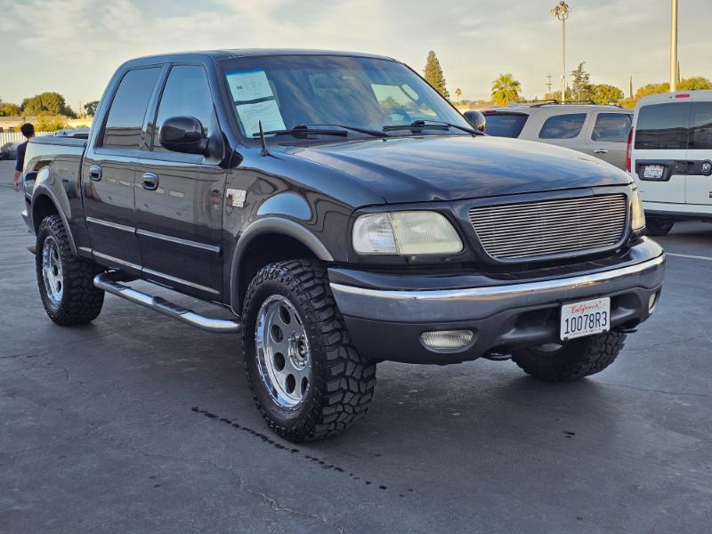 2003 Ford F-150 SuperCrew Cab XLT Pickup 4D 5 1/2 ft
