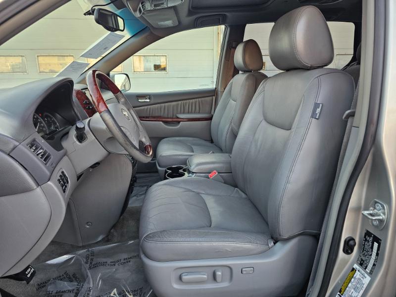 Toyota Sienna  2005 Toyota Sienna  2005