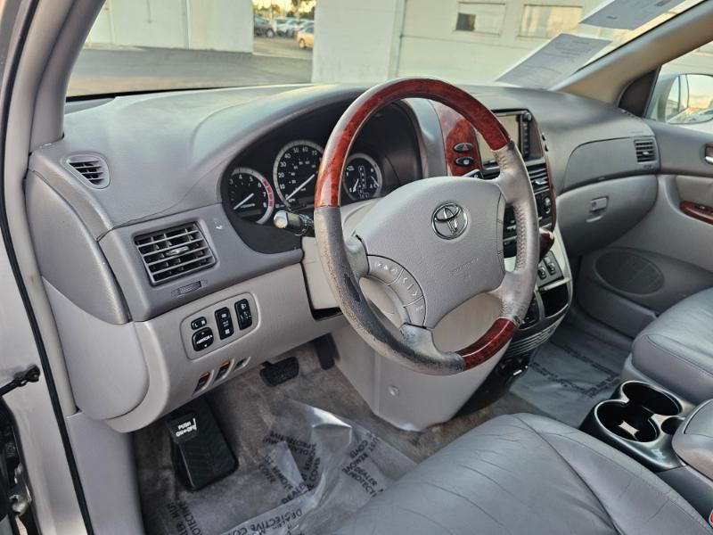 Toyota Sienna  2005 Toyota Sienna  2005