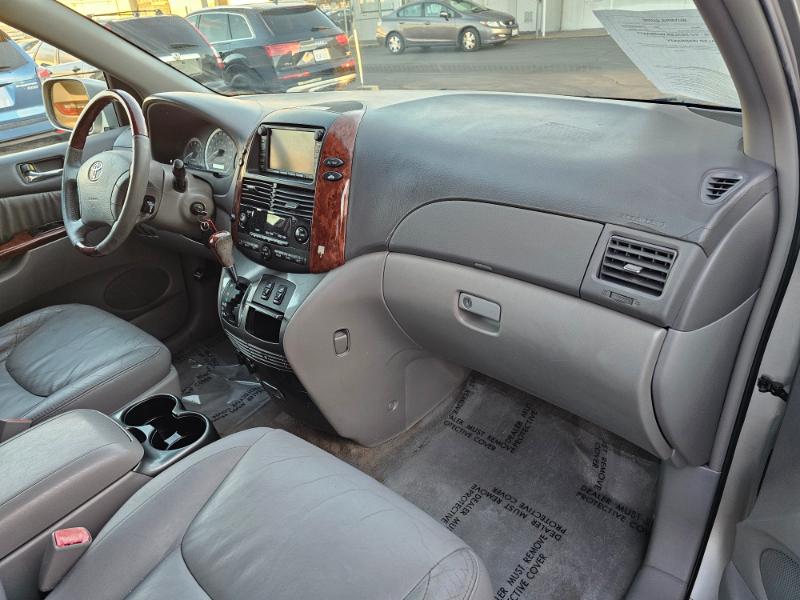 Toyota Sienna  2005 Toyota Sienna  2005