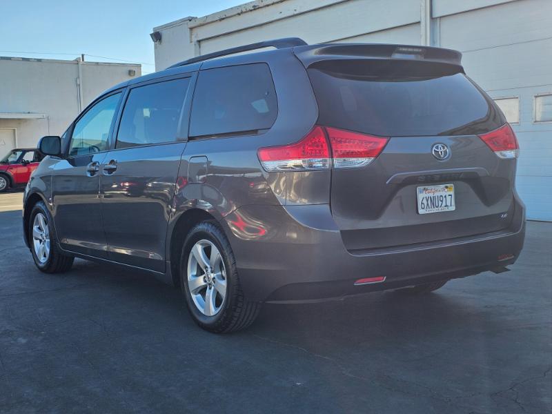 Toyota Sienna  2012 Toyota Sienna  2012