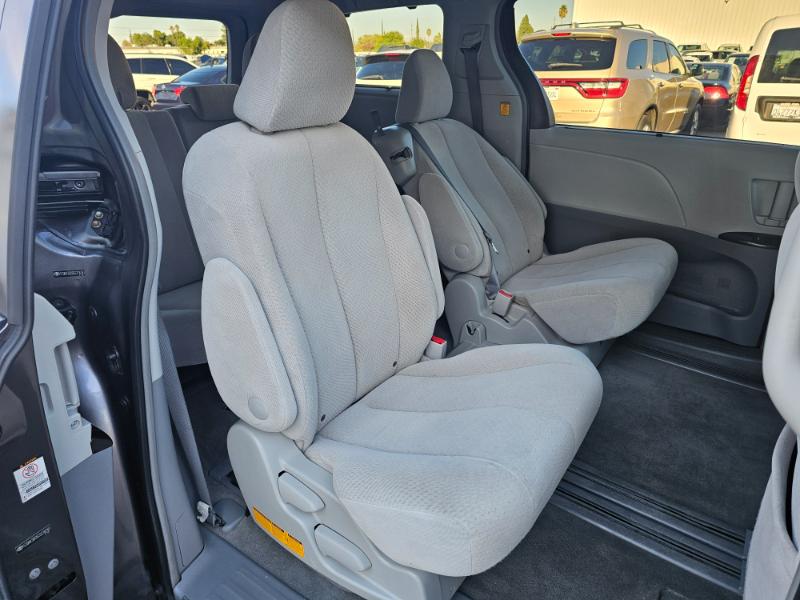 Toyota Sienna  2012 Toyota Sienna  2012