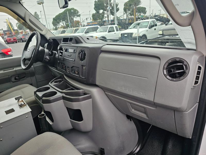 Ford Econoline  2012