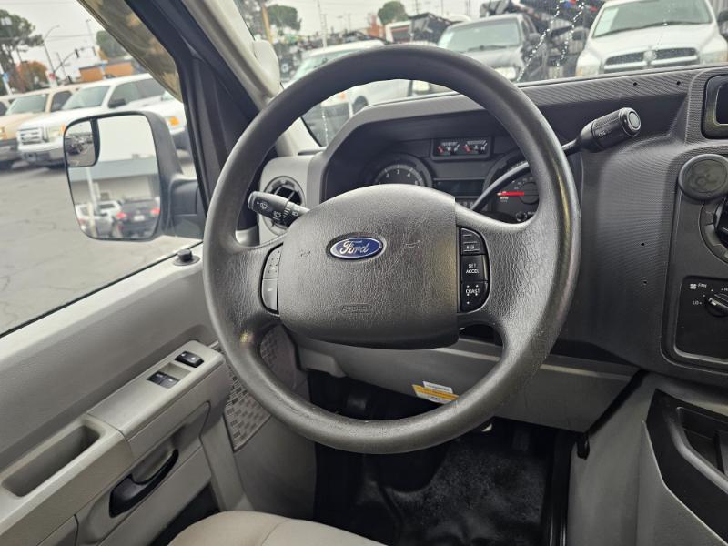 Ford Econoline  2012