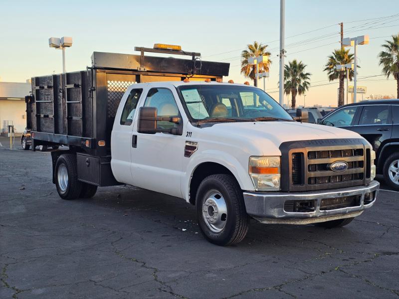 2008 Ford F-350 Super Duty Chassis Cab