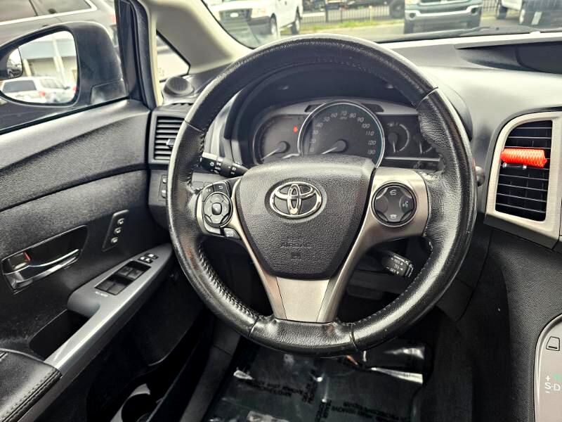 Toyota Venza  2014