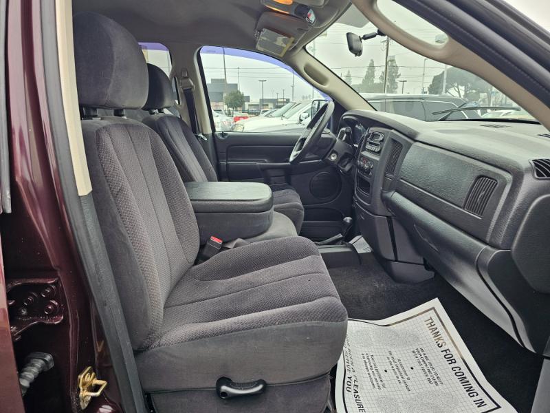 Dodge Ram 1500 ST Quad Cab Short Bed 4WD 2005