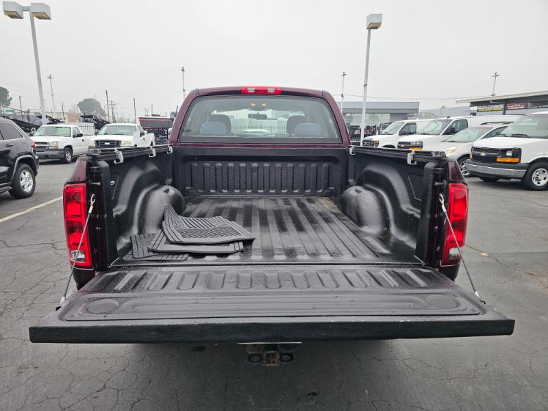 Dodge Ram 1500 ST Quad Cab Short Bed 4WD 2005