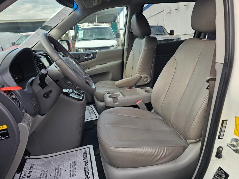 Kia Sedona EX LWB 2012