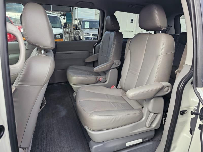 Kia Sedona EX LWB 2012