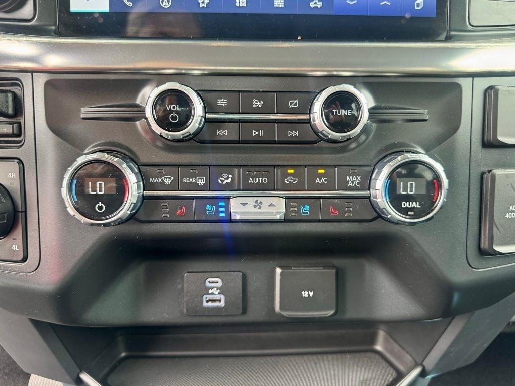 Ford F-150 SuperCrew 139" Lariat 4WD 2021