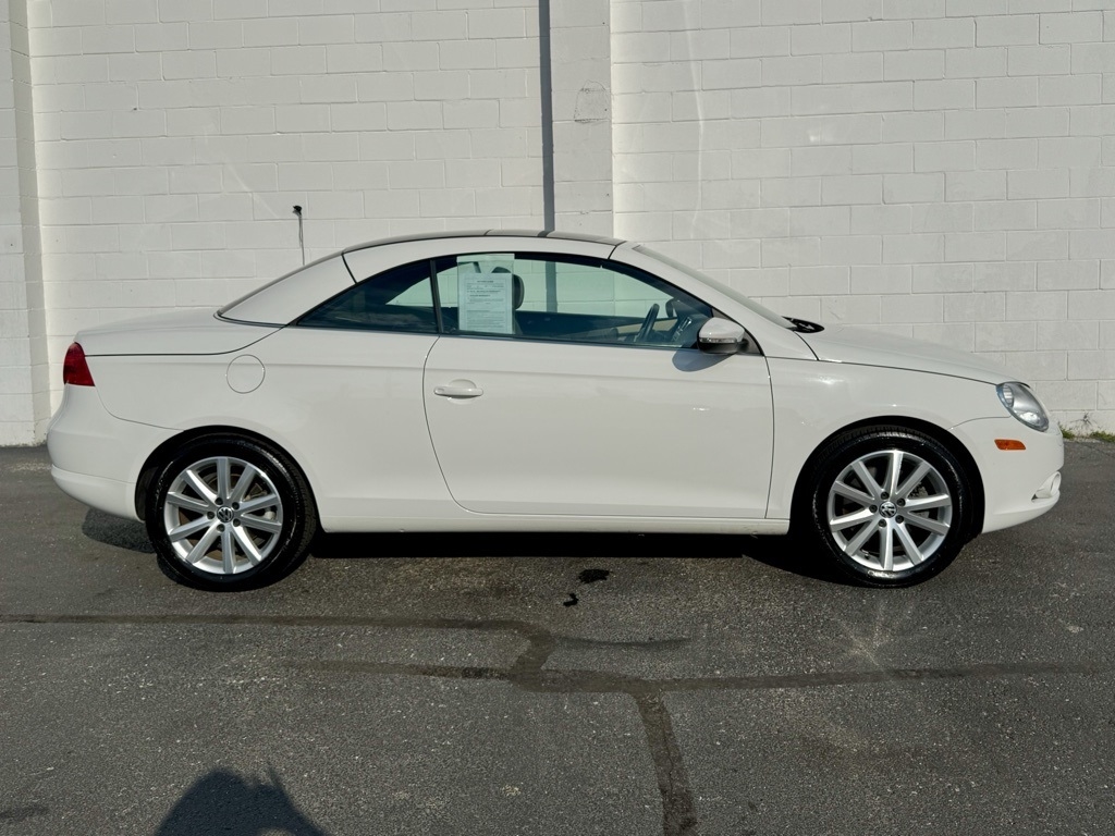 Volkswagen Eos 2dr Conv DSG Komfort 2009