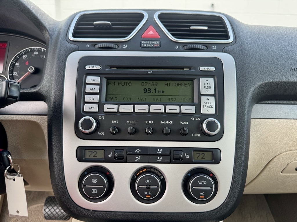 Volkswagen Eos 2dr Conv DSG Komfort 2009