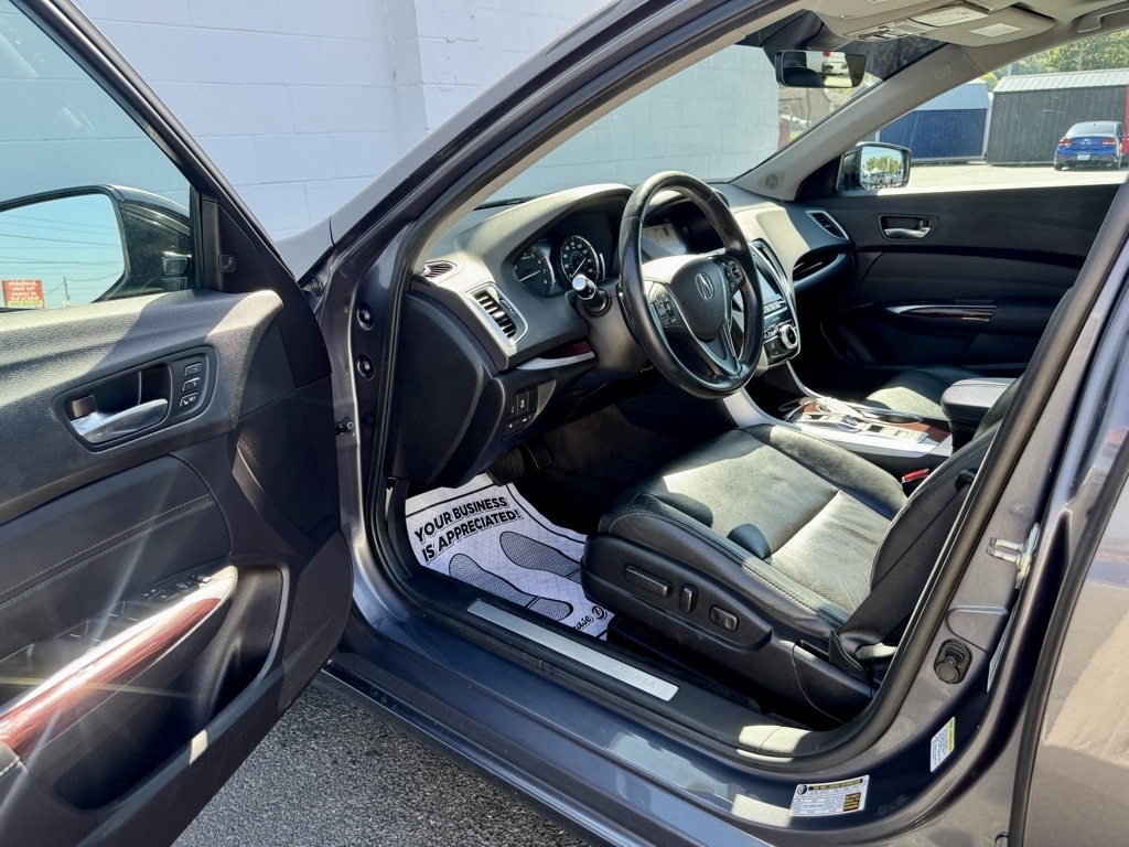 Acura TLX FWD V6 w/Technology Pkg 2017 Acura TLX FWD V6 w/Technology Pkg 2017