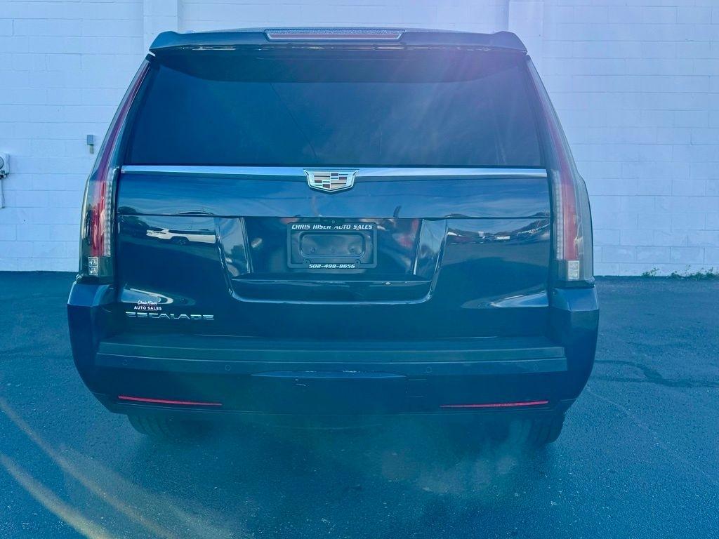 Cadillac Escalade 4WD 4dr Platinum 2017