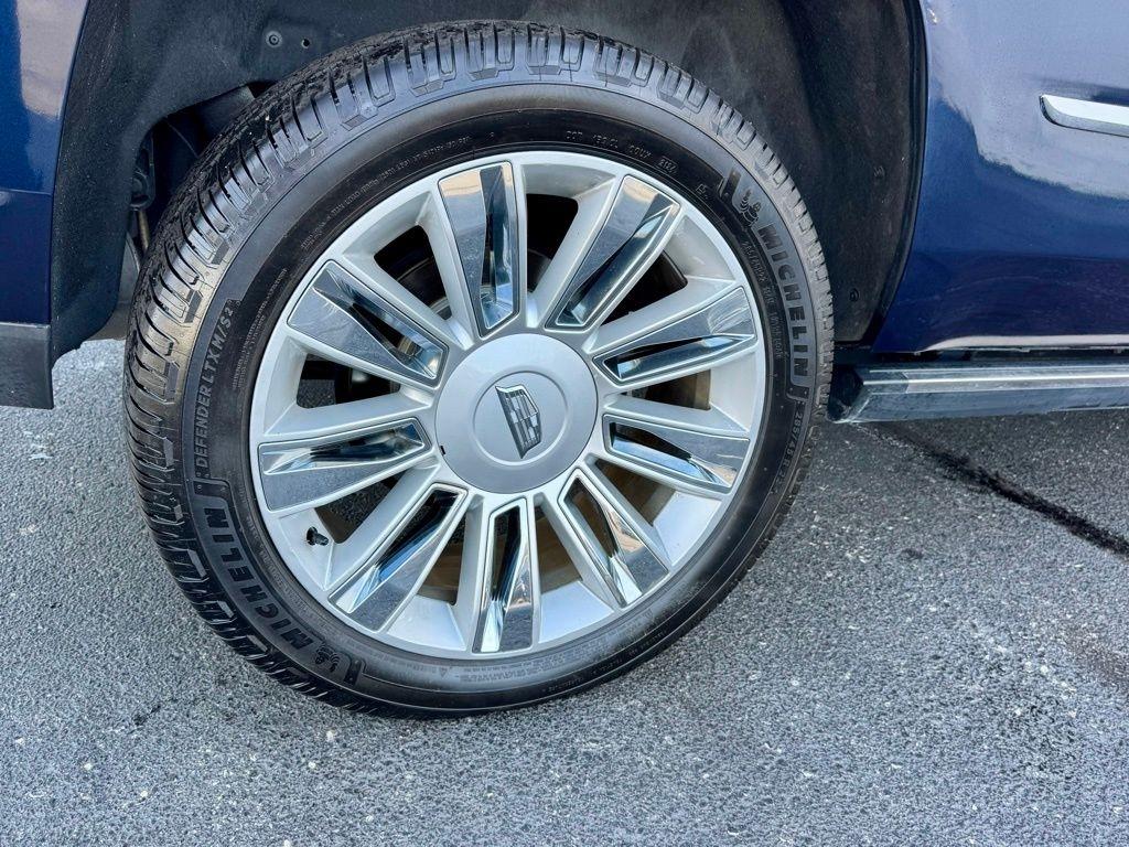 Cadillac Escalade 4WD 4dr Platinum 2017