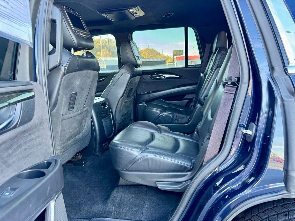 Cadillac Escalade 4WD 4dr Platinum 2017