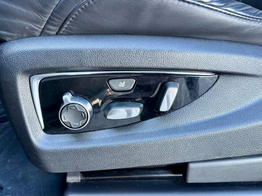 Cadillac Escalade 4WD 4dr Platinum 2017