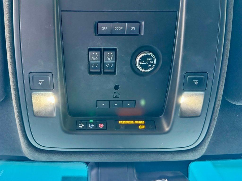 Cadillac Escalade 4WD 4dr Platinum 2017