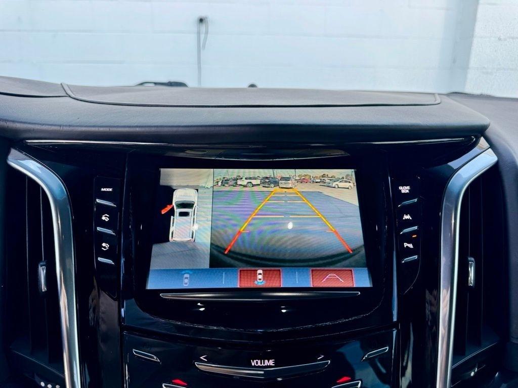 Cadillac Escalade 4WD 4dr Platinum 2017