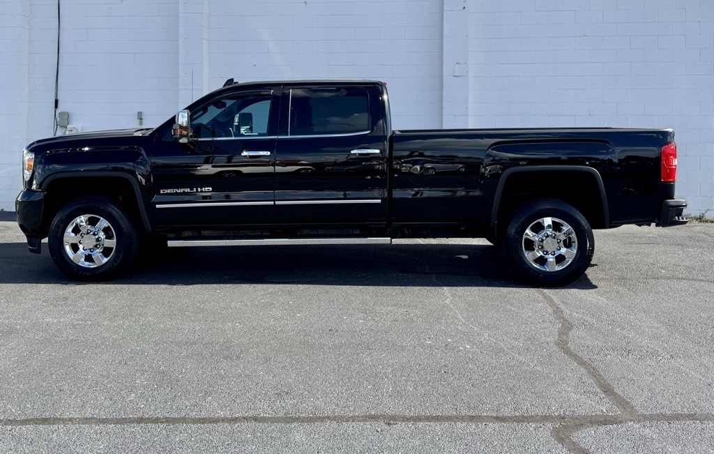 GMC Sierra 3500HD 4WD Crew Cab 167.7" Denali 2019 GMC Sierra 3500HD 4WD Crew Cab 167.7" Denali 2019