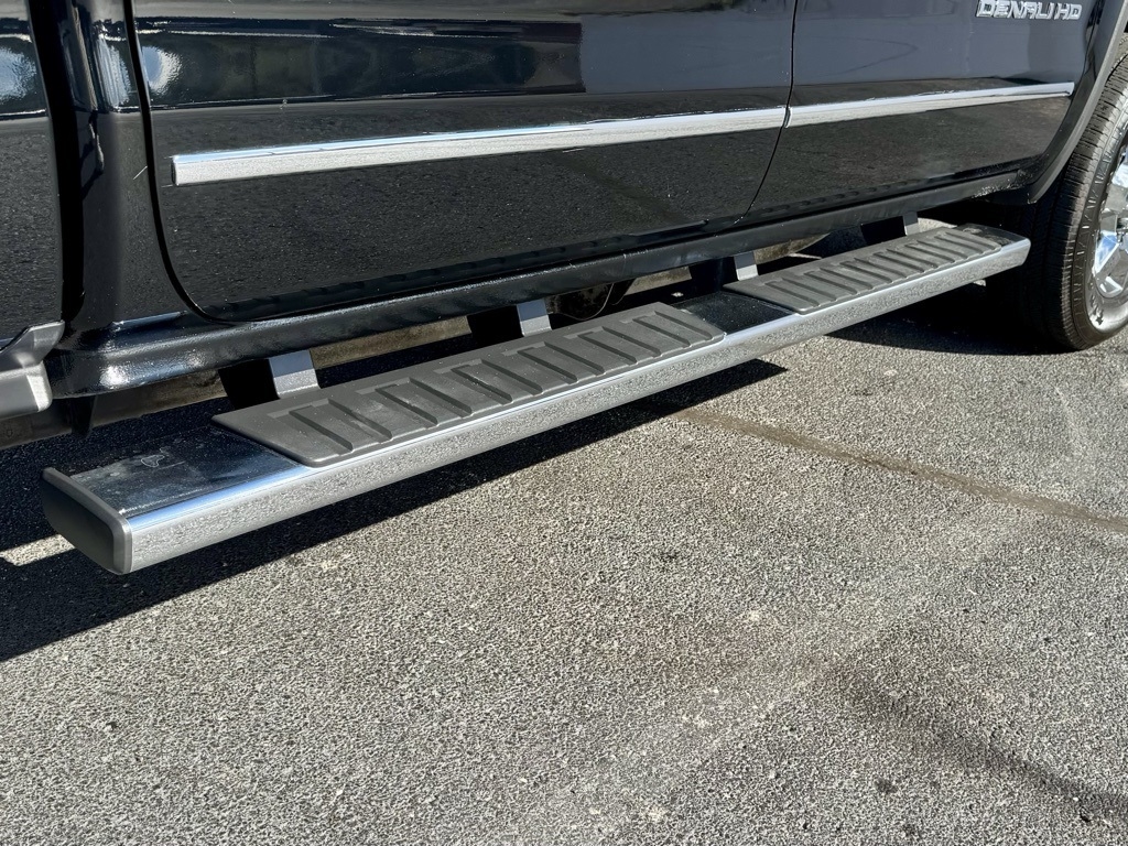GMC Sierra 3500HD 4WD Crew Cab 167.7" Denali 2019 GMC Sierra 3500HD 4WD Crew Cab 167.7" Denali 2019