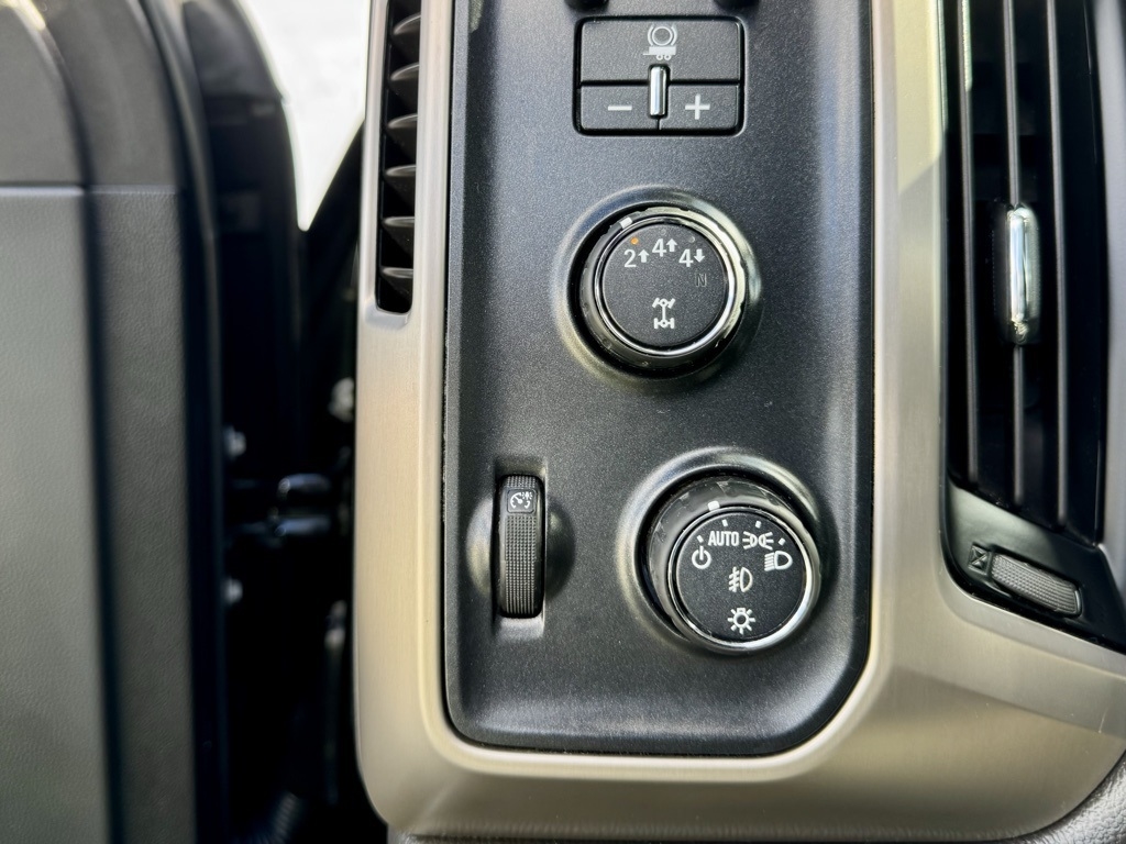 GMC Sierra 3500HD 4WD Crew Cab 167.7" Denali 2019 GMC Sierra 3500HD 4WD Crew Cab 167.7" Denali 2019