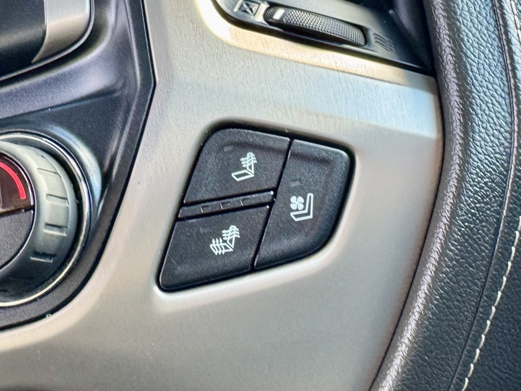 GMC Sierra 3500HD 4WD Crew Cab 167.7" Denali 2019 GMC Sierra 3500HD 4WD Crew Cab 167.7" Denali 2019