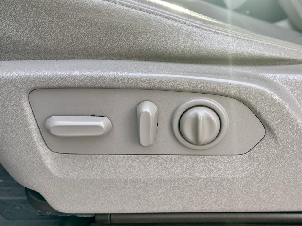 GMC Sierra 1500 4WD Crew Cab 147" SLT 2019