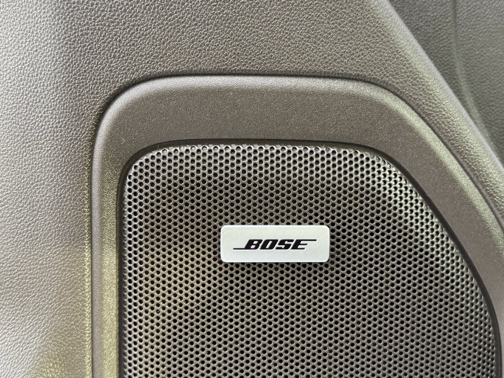 GMC Sierra 1500 4WD Crew Cab 147" SLT 2019