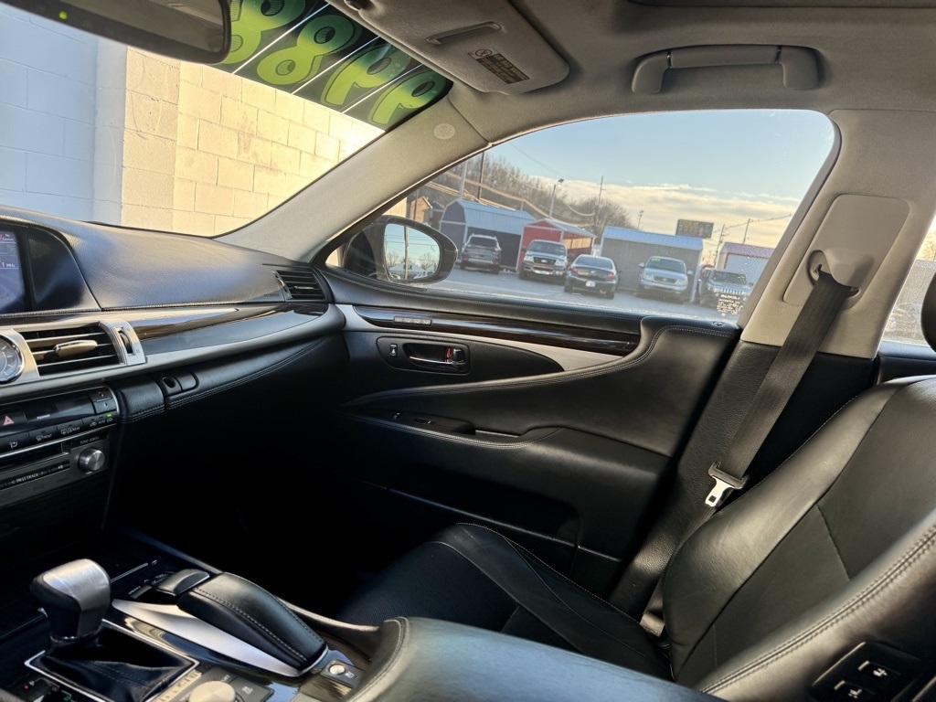 Lexus LS 460 4dr Sdn L AWD 2014