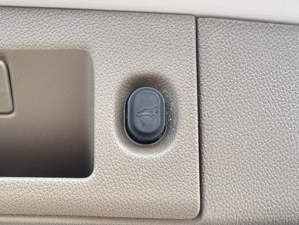 Chevrolet Suburban 4WD 4dr 1500 Premier 2019