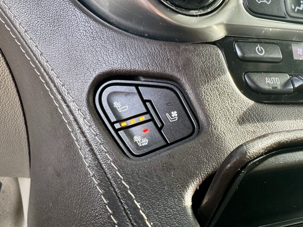 Chevrolet Suburban 4WD 4dr 1500 Premier 2019