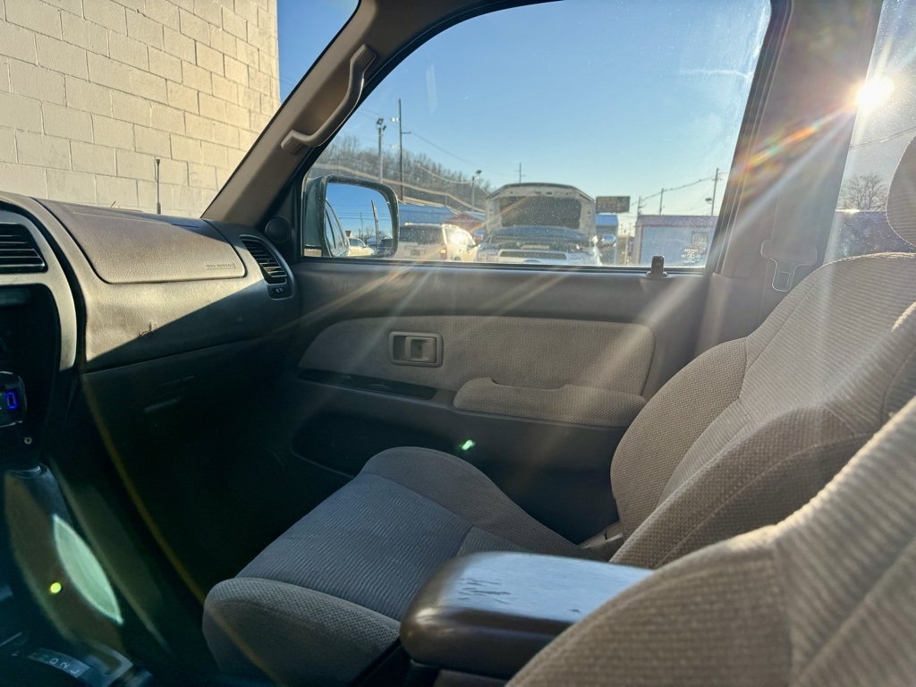Toyota 4Runner 4dr SR5 3.4L Auto 4WD 1999