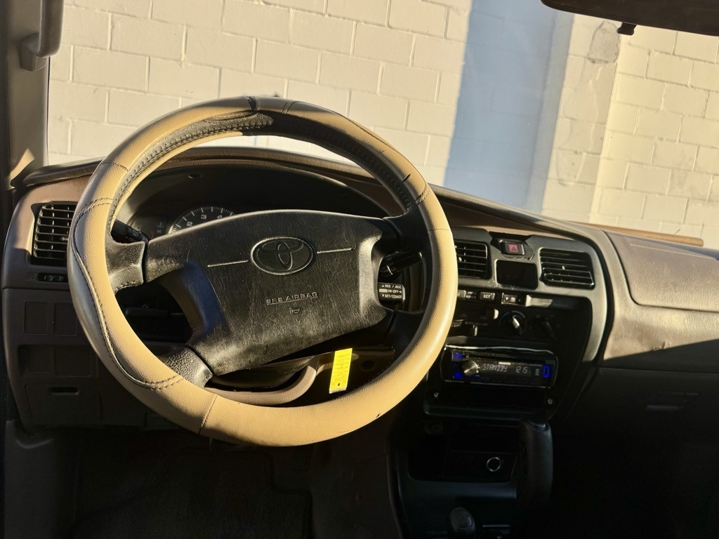 Toyota 4Runner 4dr SR5 3.4L Auto 4WD 1999